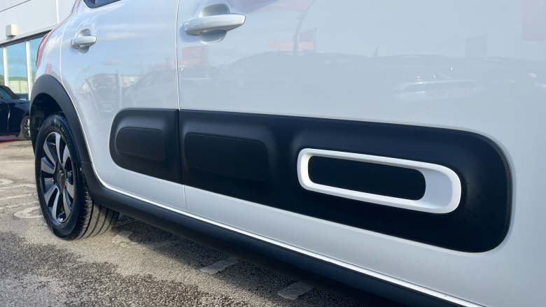 Citroen C3 1.2 PureTech 110 Plus 5dr EAT6 Petrol Hatchback